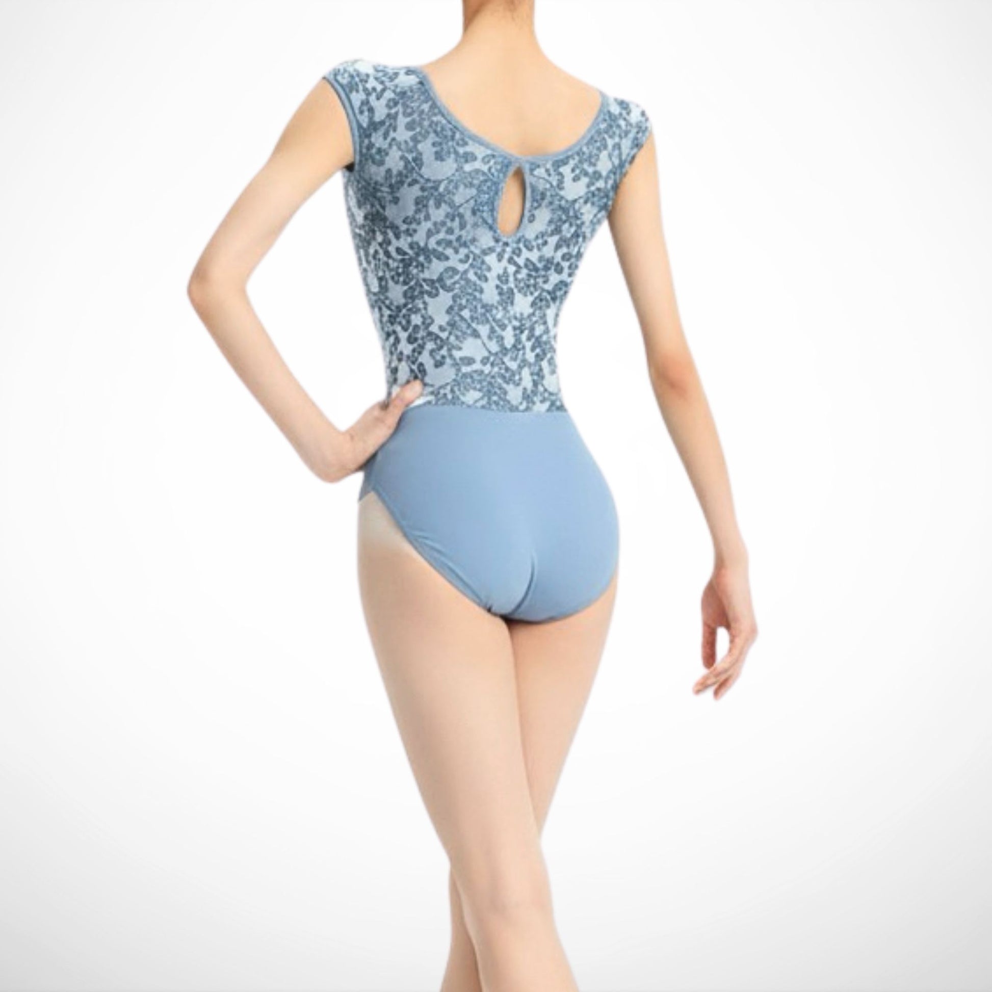 L’étoile Elsa Ballet Leotard in Sky Blue Velvet with Elegant Boat Neck – Premium Dancewear